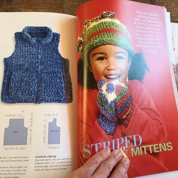 Better Homes and Gardens Best of Knit It 100+ Knit and Crochet Pattern Book - Picture 9 of 10